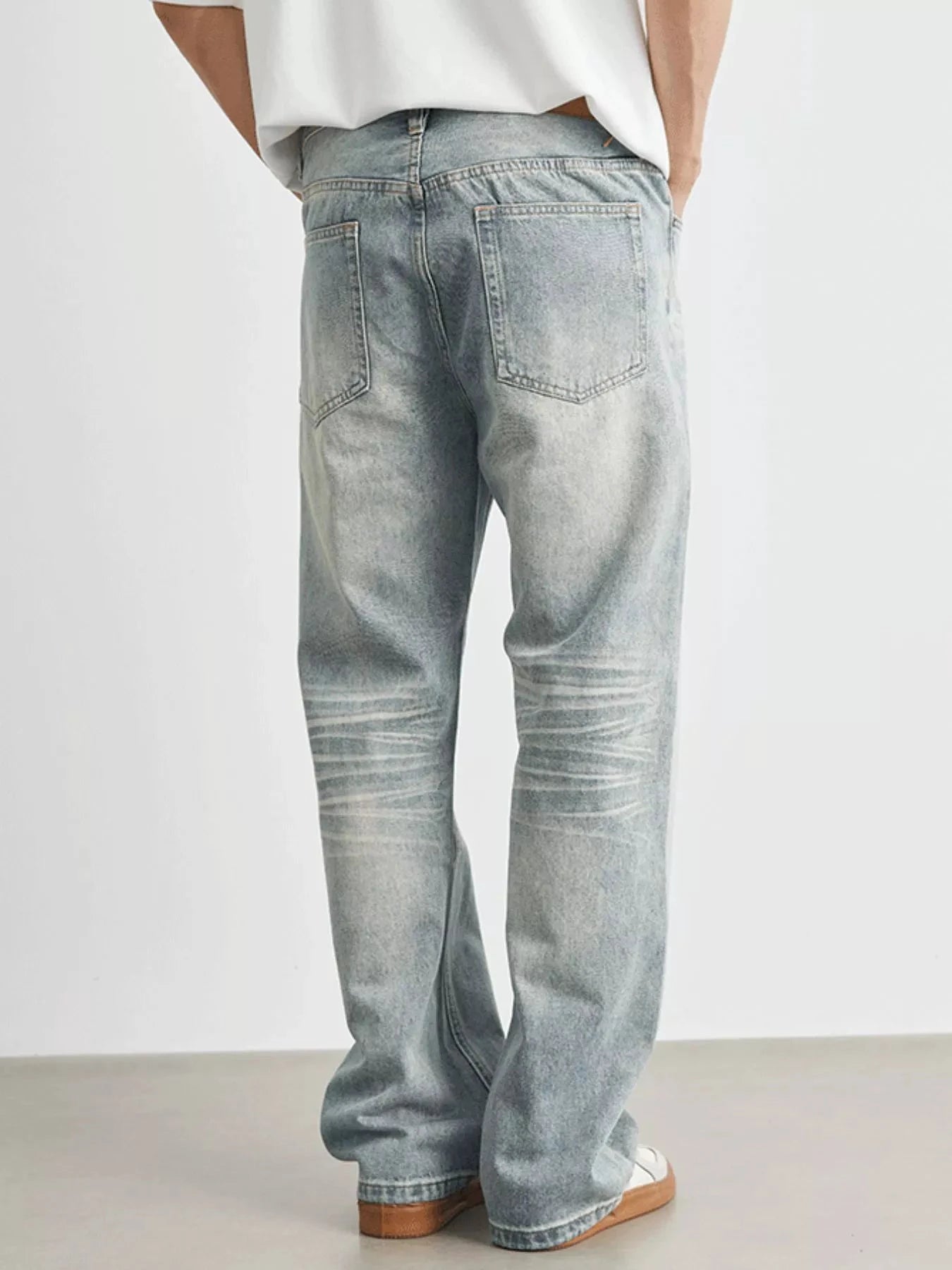 Men's Wash Loose Fit Jeans by Trendsi