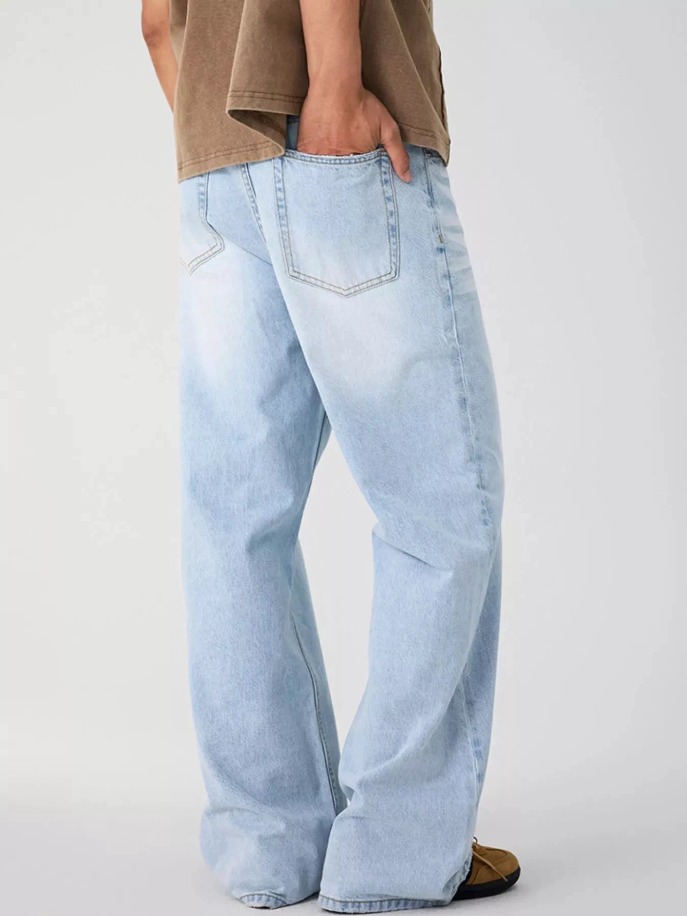 Men's Wide Leg Wash Jeans by Trendsi