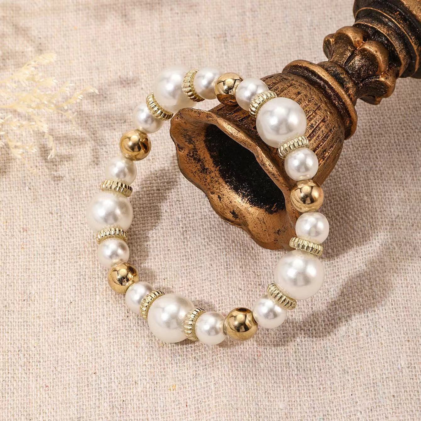 Ensemble de 4 pièces pour femme : bracelet et perles Love Pearl.