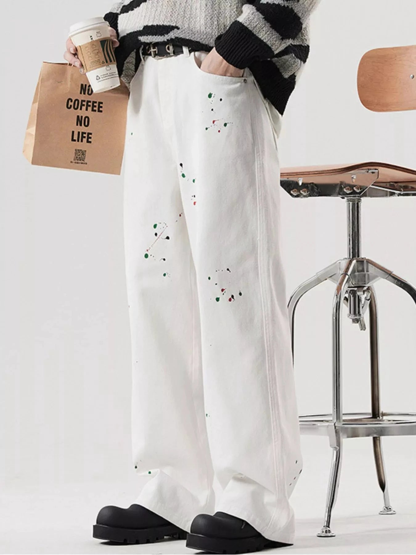 Men's Splatter-Paint Wide-Leg Jeans by Trendsi