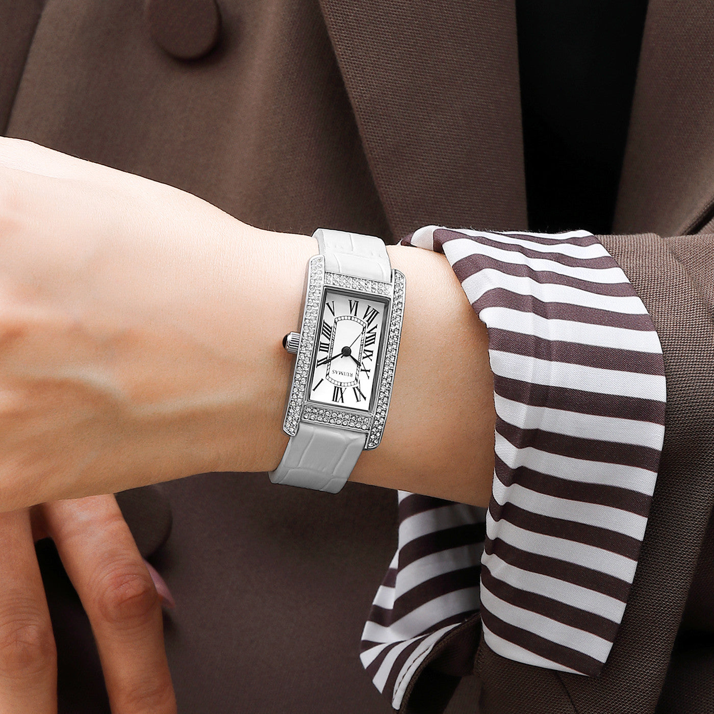 Montre-bracelet de luxe à quartz carrée pour femme RUIMAS, en cuir or rose.