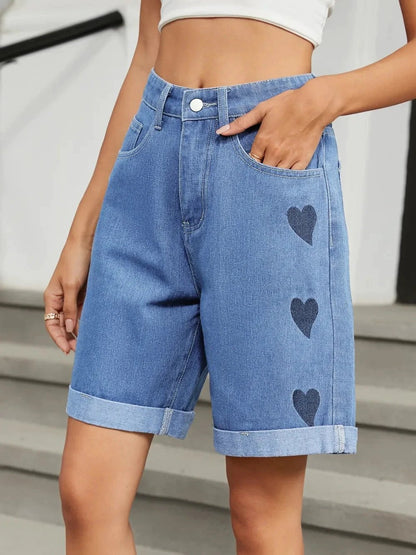 Heart-Pattern Rolled Hem Denim Shorts by eprolo