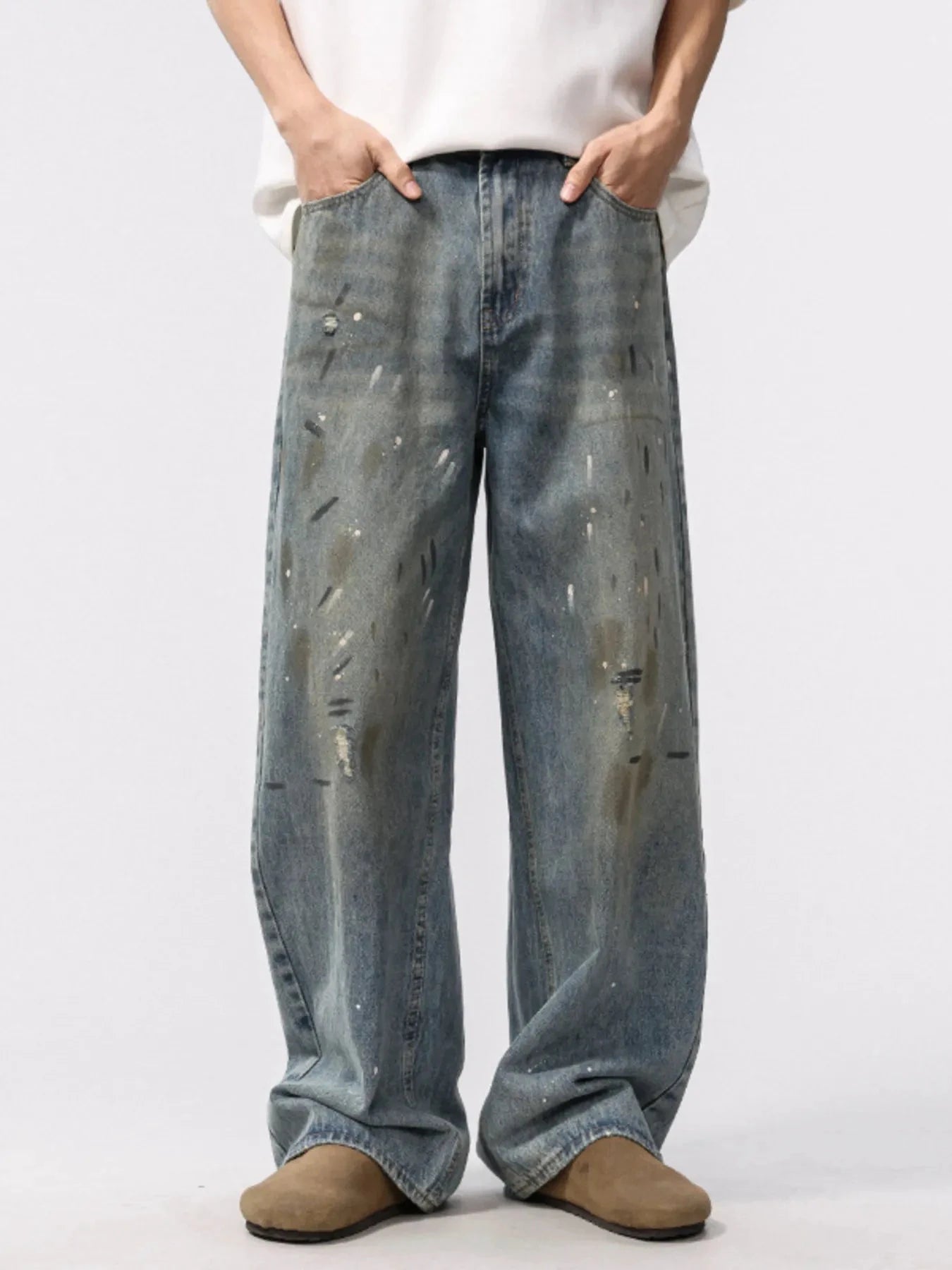 Men's Washed Distressed Wide-Leg Jeans by Trendsi