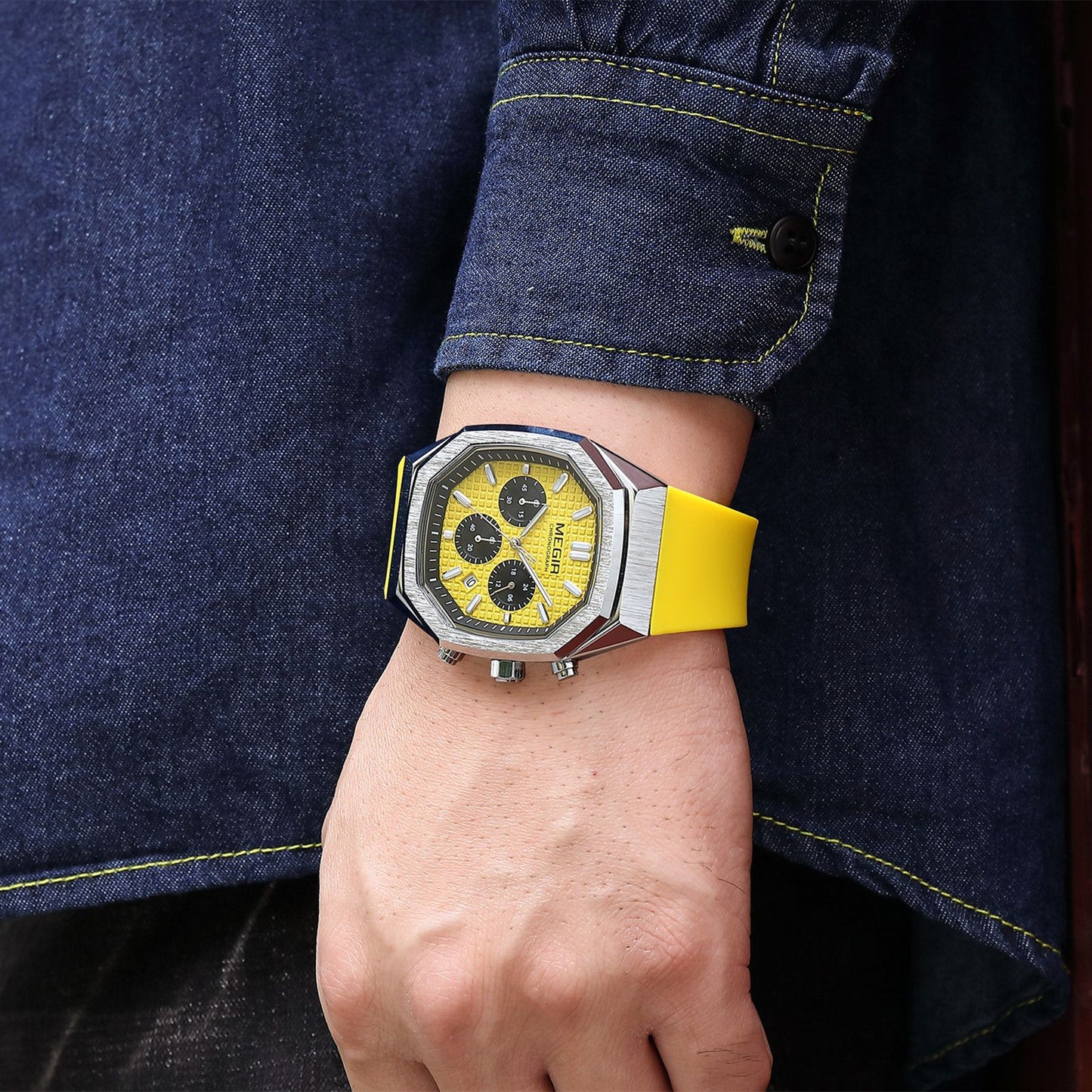 Men's Luxury Quartz Watch Silicone Strap Waterproof 24H Military Style MEGIR Fashion Watches 2215