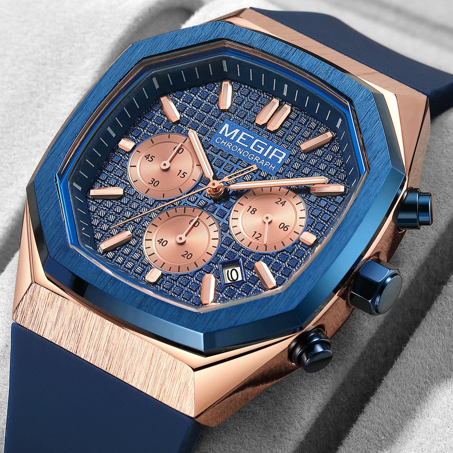 Men's Luxury Quartz Watch Silicone Strap Waterproof 24H Military Style MEGIR Fashion Watches 2215