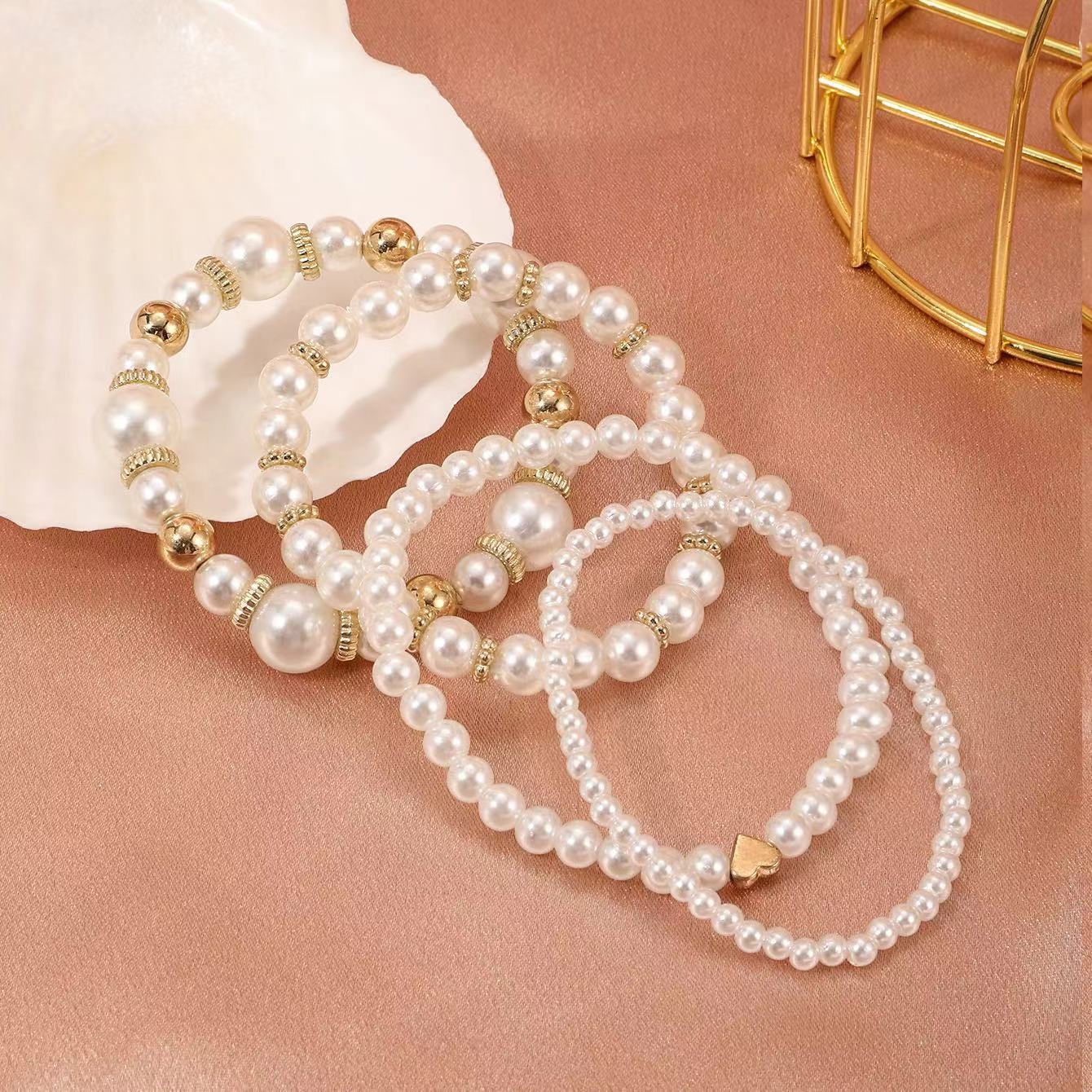 Ensemble de 4 pièces pour femme : bracelet et perles Love Pearl.