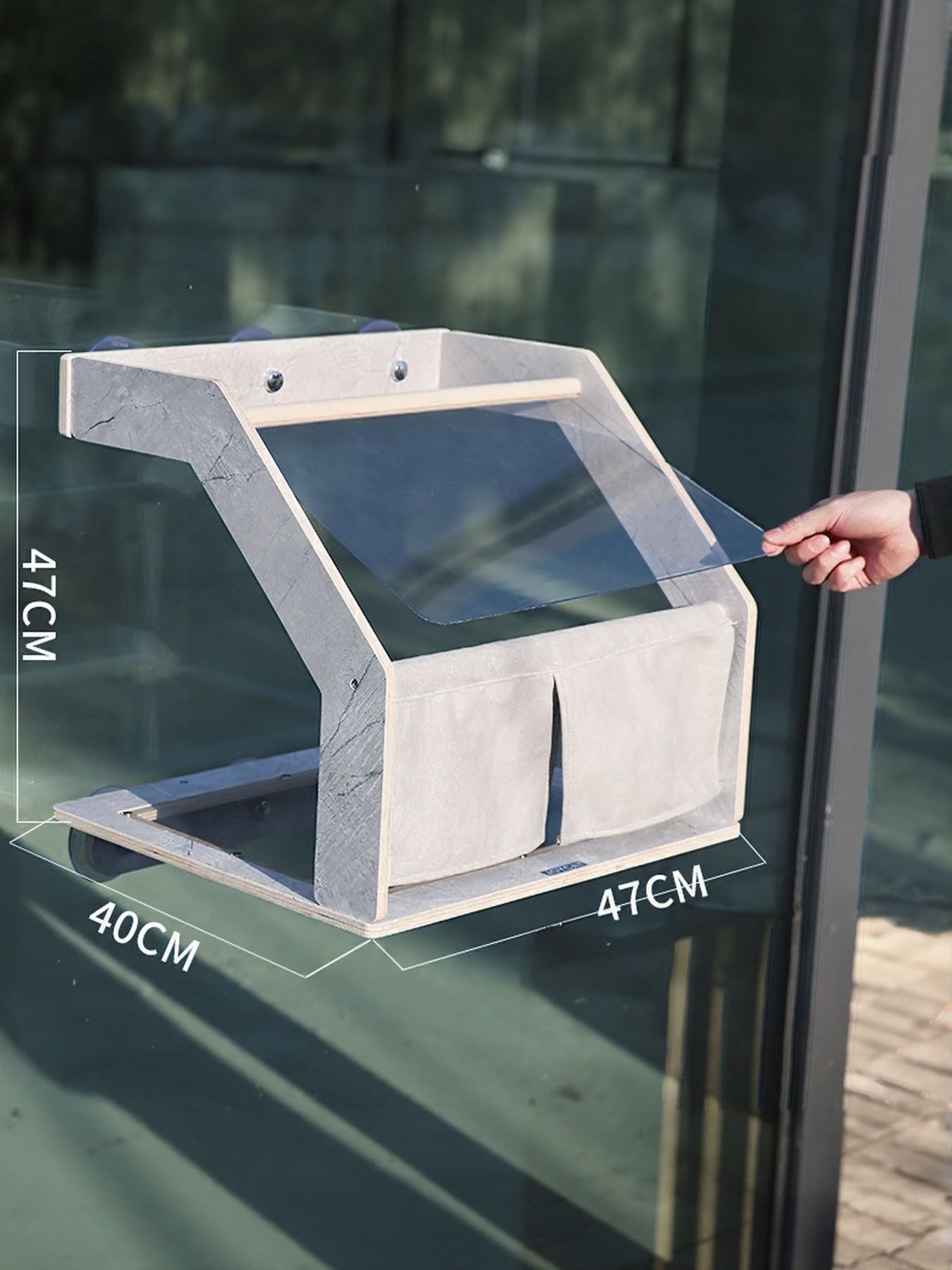 b8c2f895-573a-4710-999c-4f96b5ca4339-Max