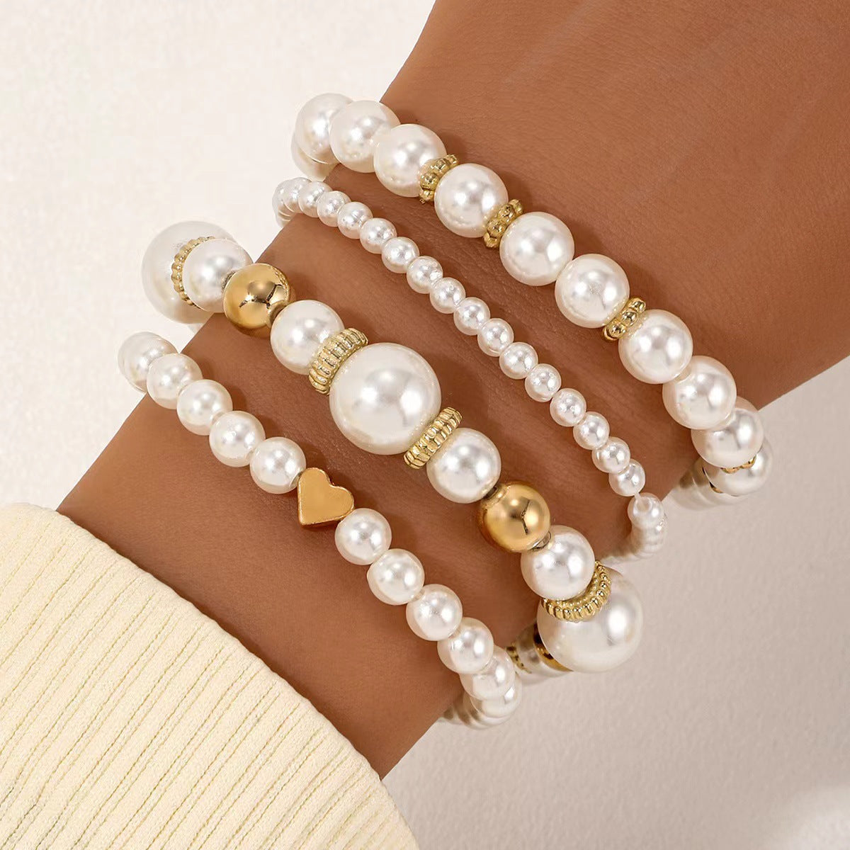 Ensemble de 4 pièces pour femme : bracelet et perles Love Pearl.